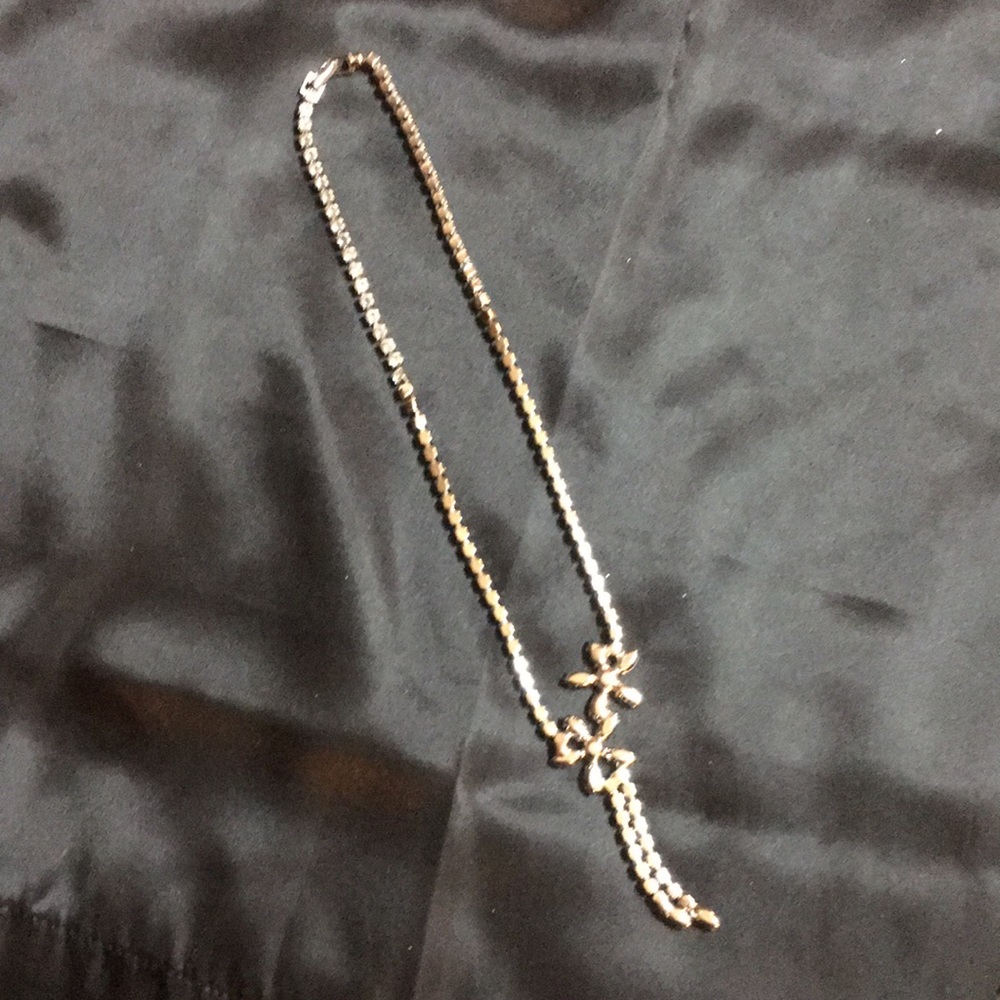 Vintage Rhinestone Necklace - Picture 4 of 4